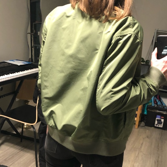 Levi’s Green Bomber Jacket - Picture 2 of 6
